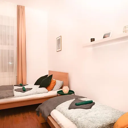 Big 3br Bathr W Ac At Gozsdu Appartamento