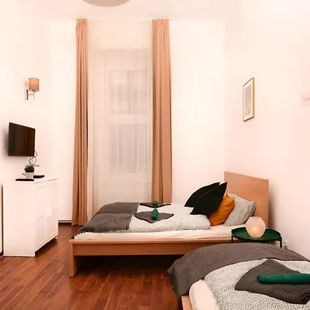 Apartmán Big 3br Bathr W Ac At Gozsdu Budapešť