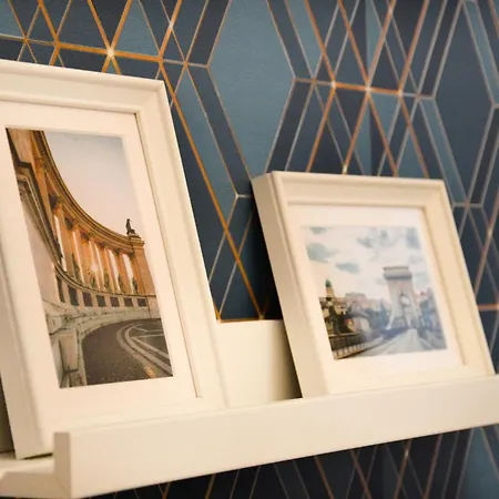 Big 3br Bathr W Ac At Gozsdu * Budapešť