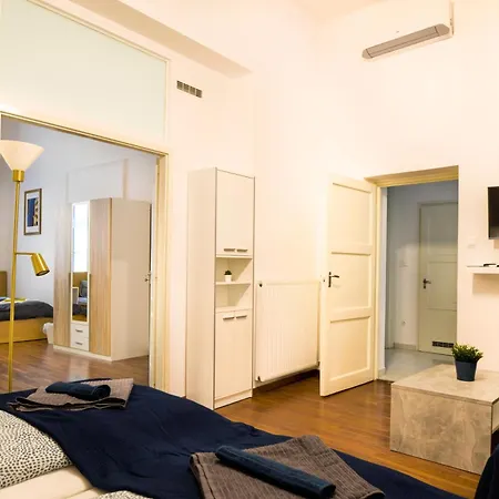 Apartmán Big 3br Bathr W Ac At Gozsdu *