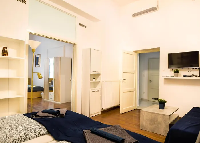 شقة Big 3br Bathr W Ac At Gozsdu *