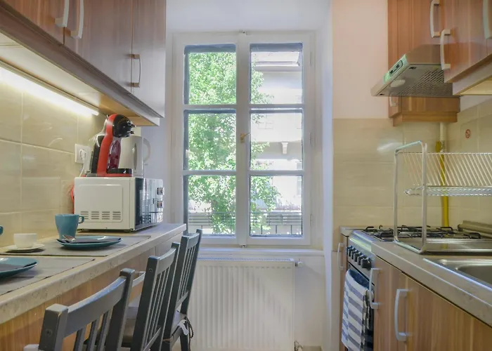 شقة Big 3br Bathr W Ac At Gozsdu