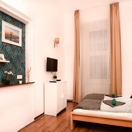 Lejlighed Big 3br Bathr W Ac At Gozsdu *